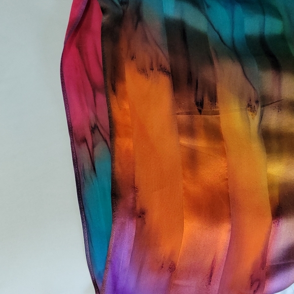 STUNNING 100% Silk popover. - Picture 6 of 6